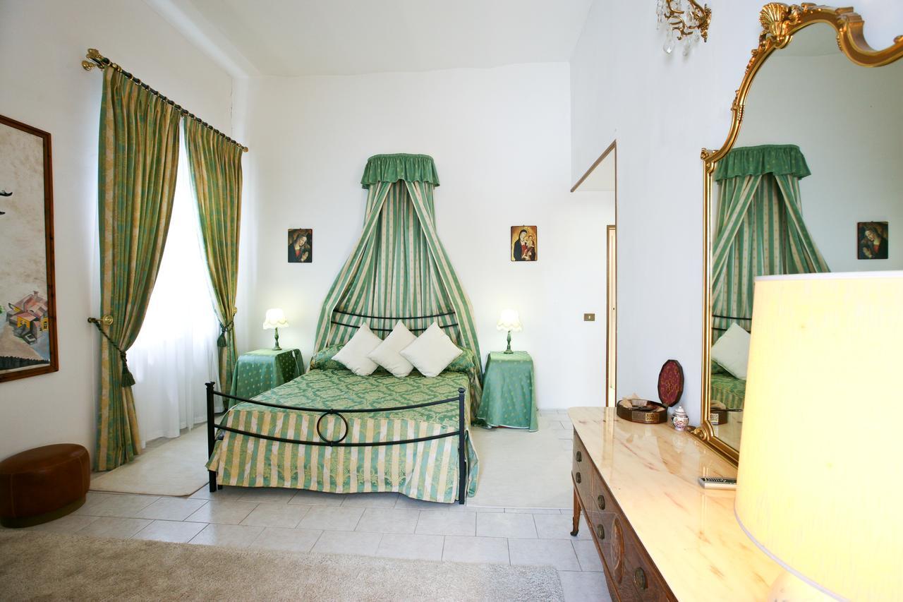 Villa Grant Relais Pomezia Bagian luar foto